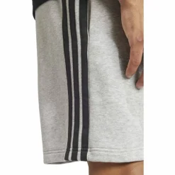 Essentials 3-Streifen French Terry Herren Shorts