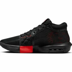 LeBron Witness 8 Herren Basketballschuhe